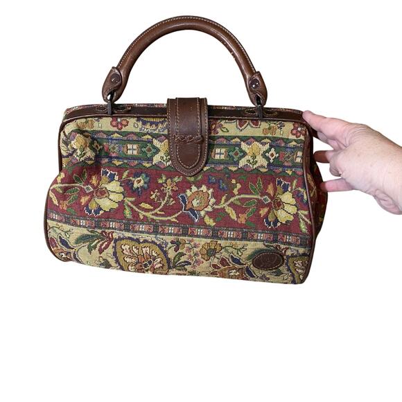 Liz Claiborne Handbags - Vintage Liz Claiborne Carpet Bag Tapestry Floral Doctor Satchel 1990 Korea